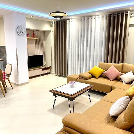 Hotel Queen Isabella Premium Vlorë Esterno foto