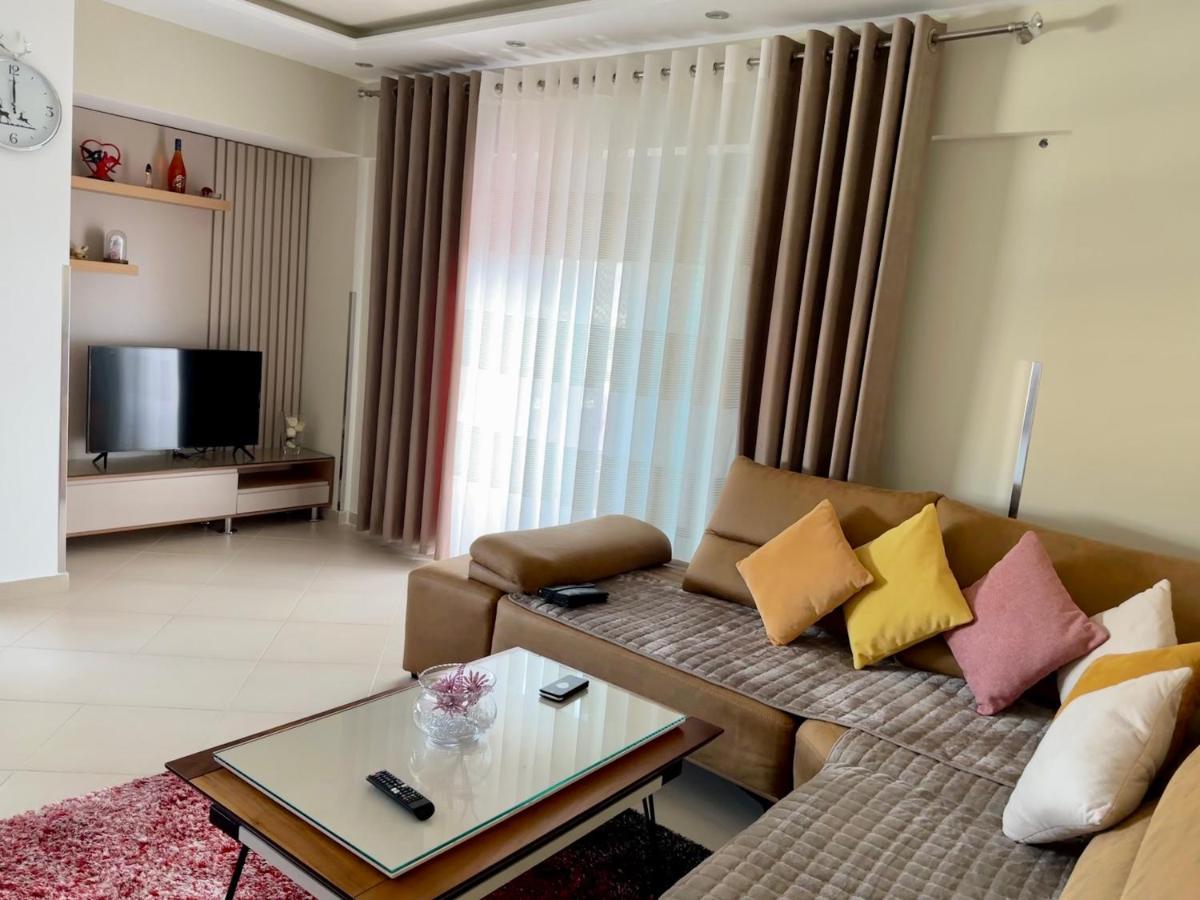 Hotel Queen Isabella Premium Vlorë Esterno foto