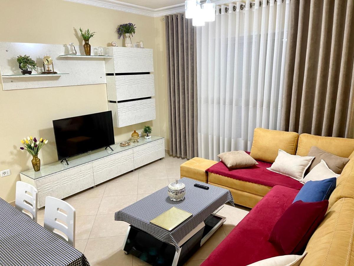 Hotel Queen Isabella Premium Vlorë Esterno foto